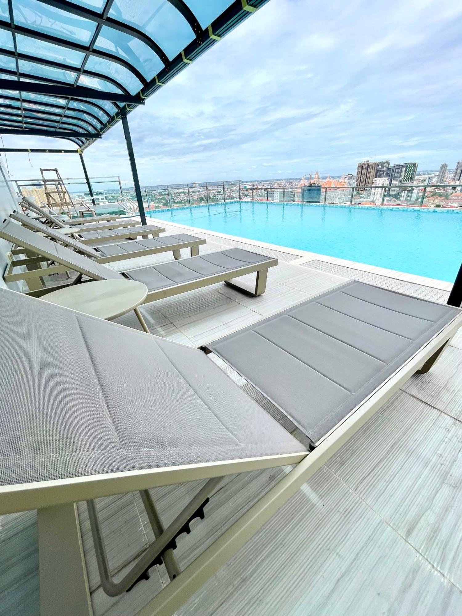 Real Hope Apartments Phnom Penh - Free Laundry Εξωτερικό φωτογραφία