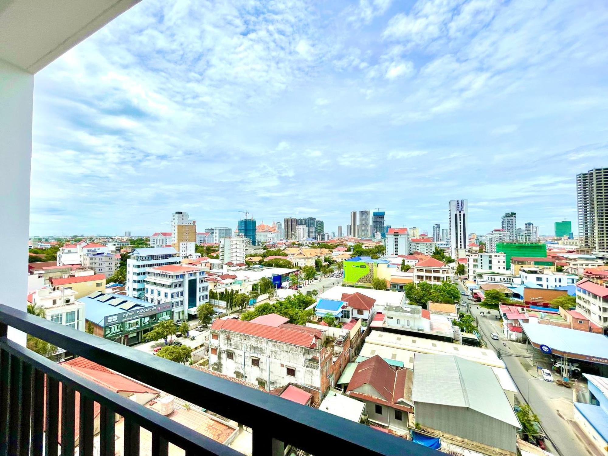 Real Hope Apartments Phnom Penh - Free Laundry Εξωτερικό φωτογραφία